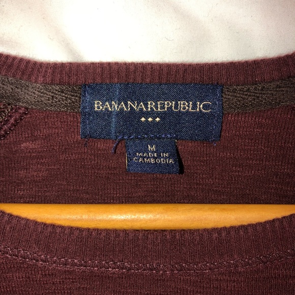 Banana republic long sleeve burgundy top - Picture 3 of 3